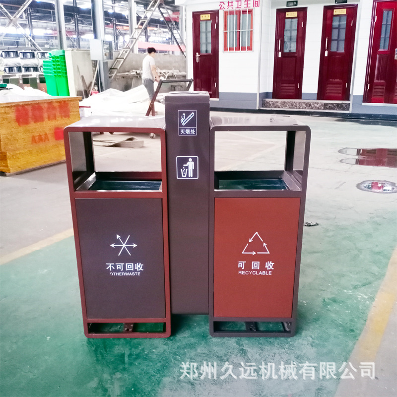 灰红垃圾桶.jpg